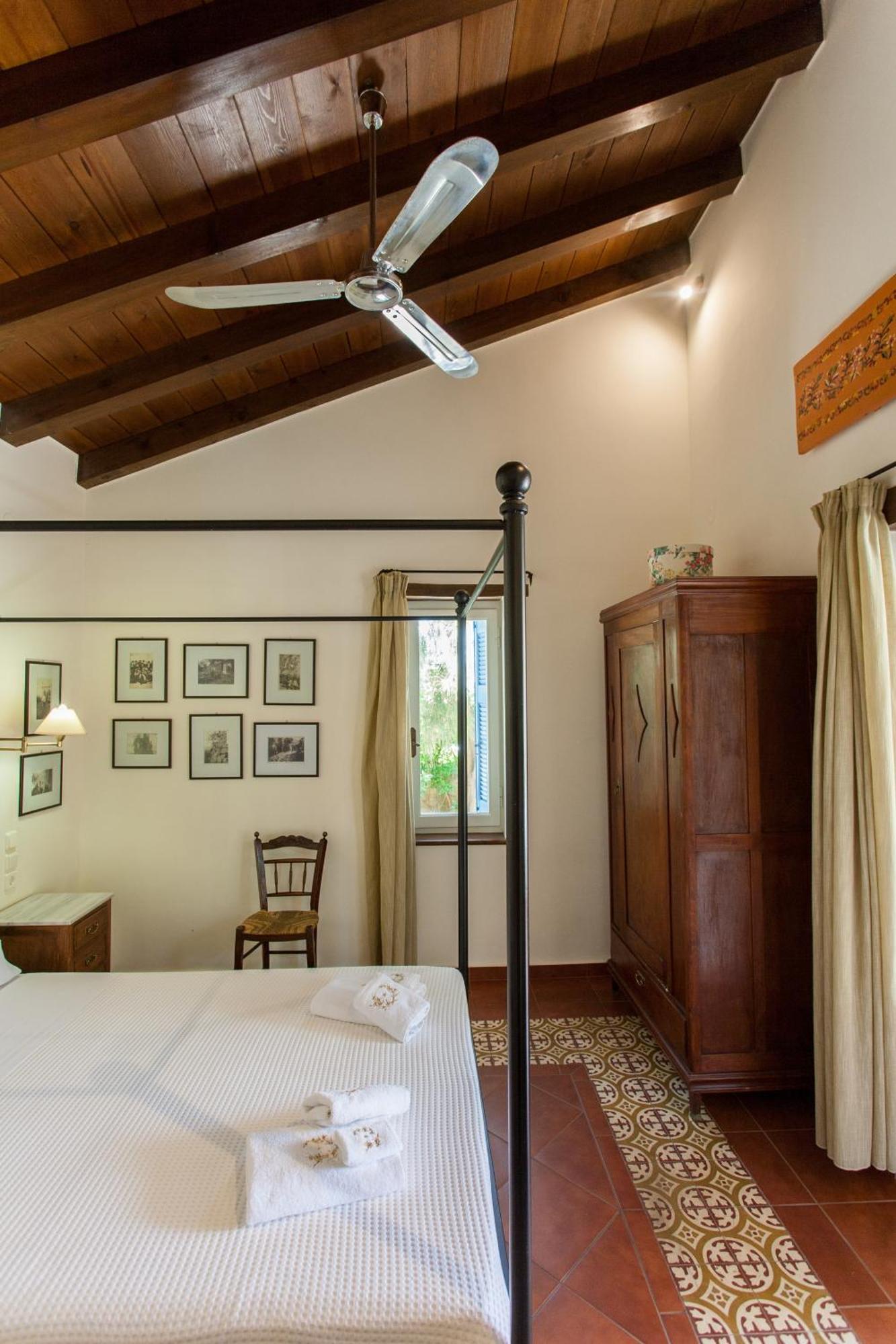 Metohi Georgila Aparthotel Chania  Exteriör bild